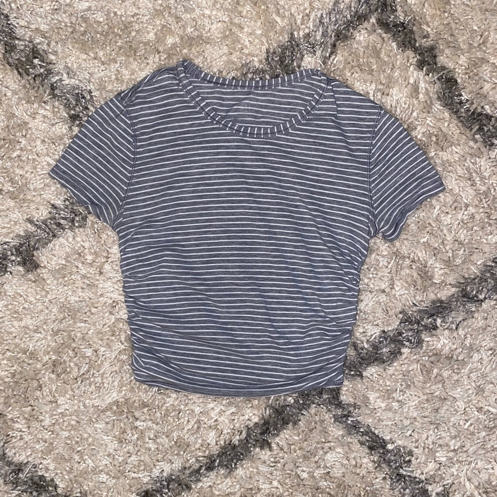 Lululemon Gray and White Striped Cropped Shirt